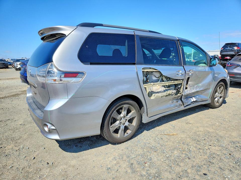 Aukcja sprzedaży 2013 Toyota Sienna, vin: 5TDXK3DC4DS368568, numer aukcji: 70835246