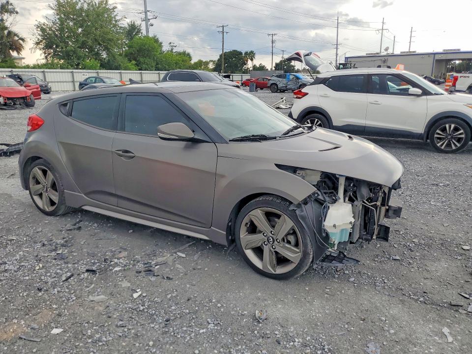 2013 Hyundai Veloster მანქანა იყიდება აუქციონზე, vin: KMHTC6AE4DU099823, აუქციონის ნომერი: 70328436