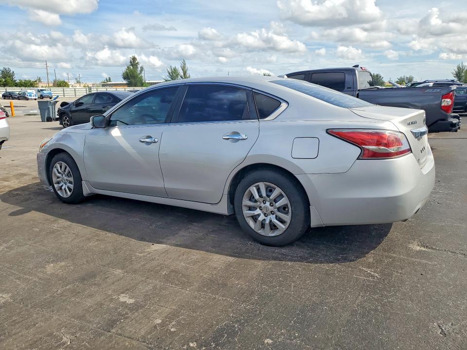 Продажа на аукционе авто 2014 Nissan Altima, vin: 1N4AL3AP8EN388880, номер лота: 69704196
