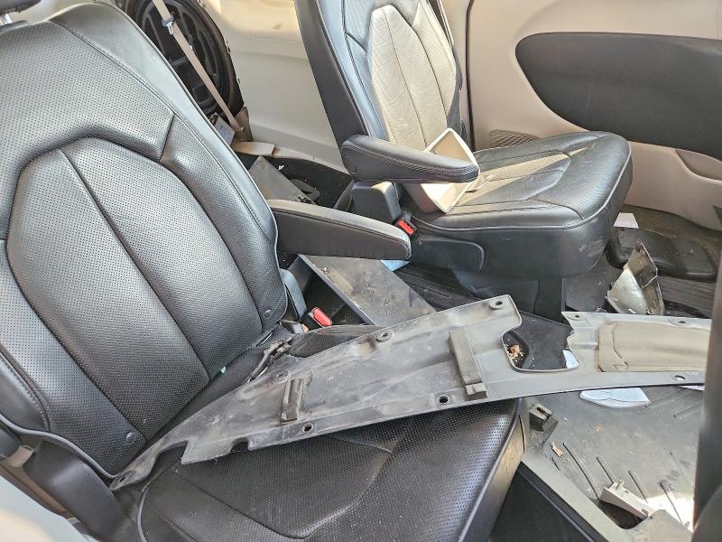 69513446 :رقم المزاد ، 2C4RC1GG9JR314504 vin ، 2018 Chrysler Pacifica مزاد بيع