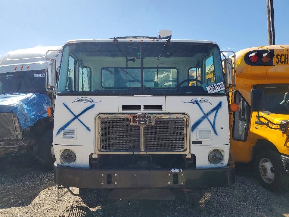 2011 Autocar Llc Xpeditor მანქანა იყიდება აუქციონზე, vin: 5VCACLLE8BH212852, აუქციონის ნომერი: 65813916