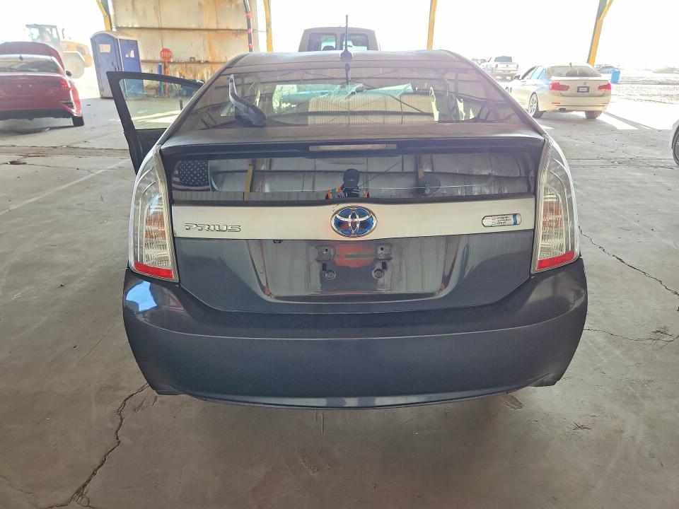 68826176 :رقم المزاد ، JTDKN3DP4E3060226 vin ، 2014 Toyota Prius Plug-in Hybrid مزاد بيع