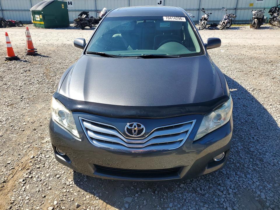 2011 Toyota Camry მანქანა იყიდება აუქციონზე, vin: 4T1BF3EK2BU750512, აუქციონის ნომერი: 70414296