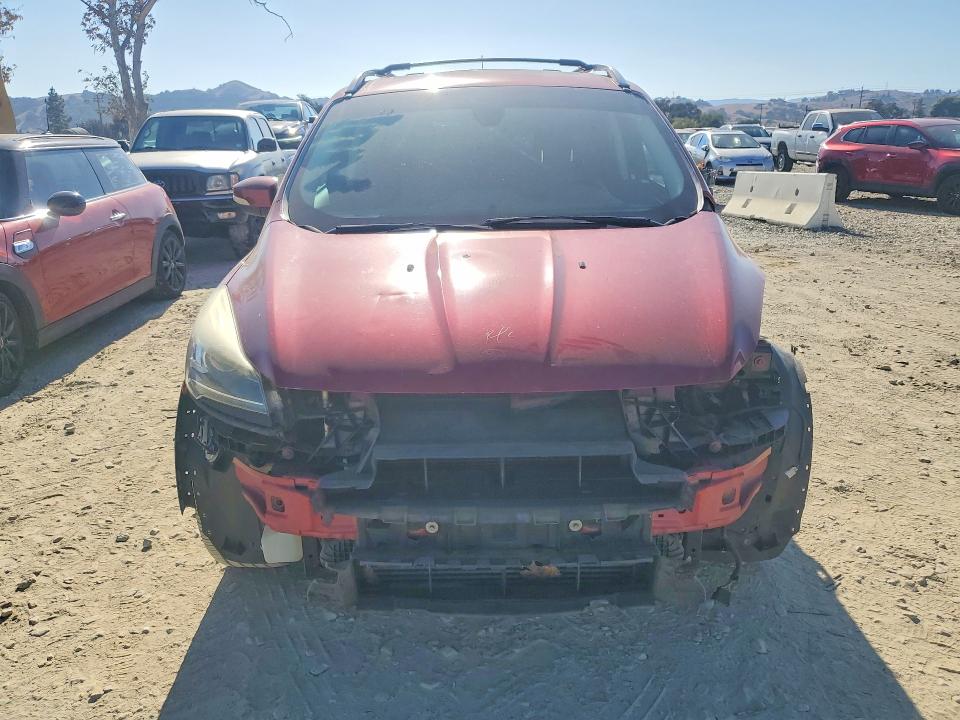 69758096 :رقم المزاد ، 1FMCU9J90DUD86576 vin ، 2013 Ford Escape مزاد بيع