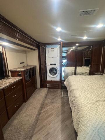 69821846 :رقم المزاد ، 4UZACWFC9JCKK1754 vin ، 2018 Freightliner Chassis مزاد بيع