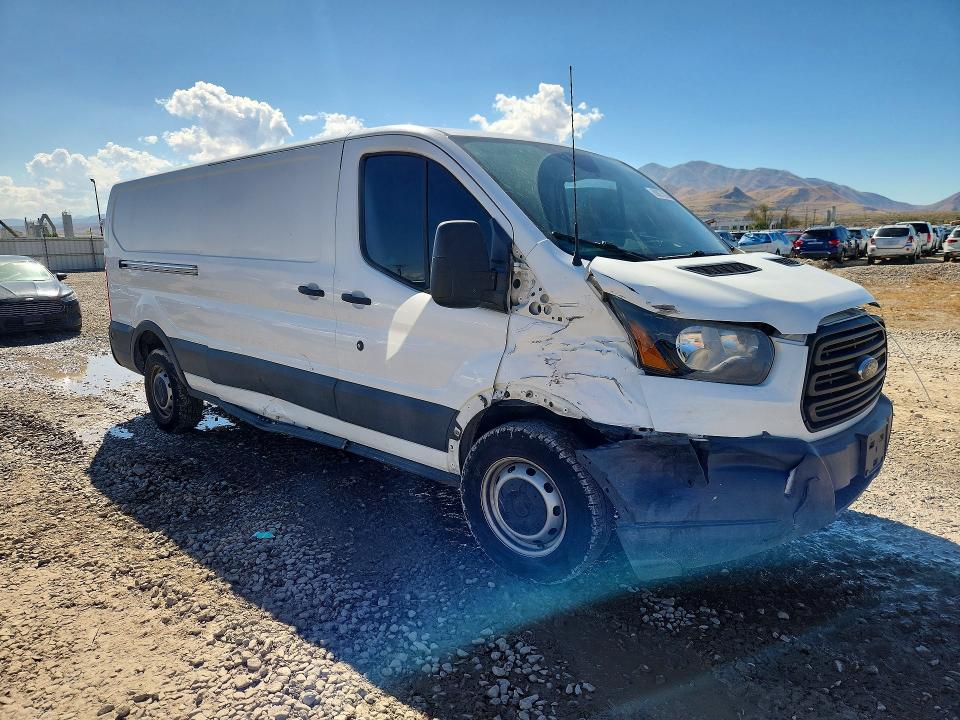 2017 Ford Transit მანქანა იყიდება აუქციონზე, vin: 1FTYR2YM2HKB53751, აუქციონის ნომერი: 69927626