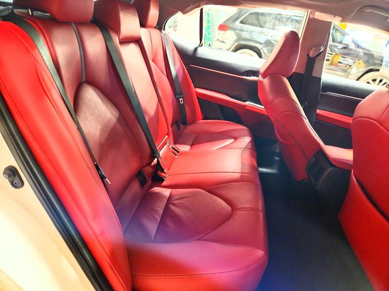 68187386 :رقم المزاد ، 4T1K61AK6NU029477 vin ، 2022 Toyota Camry مزاد بيع