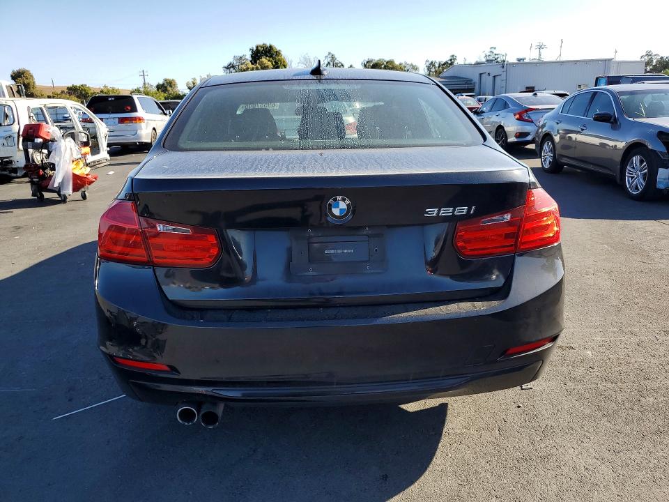 2013 Bmw 328 მანქანა იყიდება აუქციონზე, vin: WBA3A5G53DNP20536, აუქციონის ნომერი: 69557046