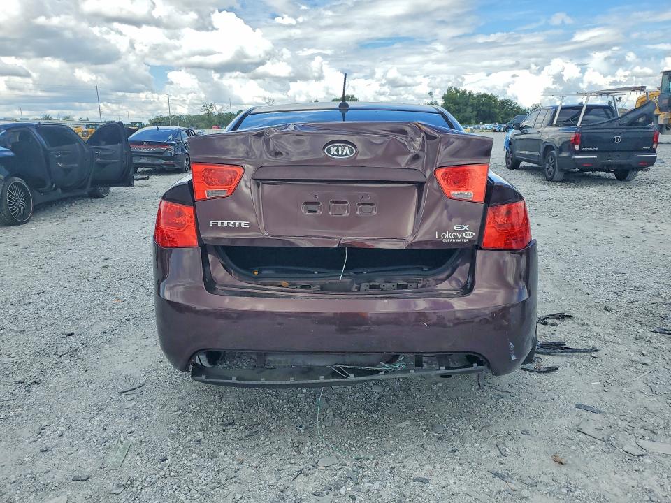 Продажа на аукционе авто 2011 Kia Forte, vin: KNAFU4A21B5459529, номер лота: 67002896