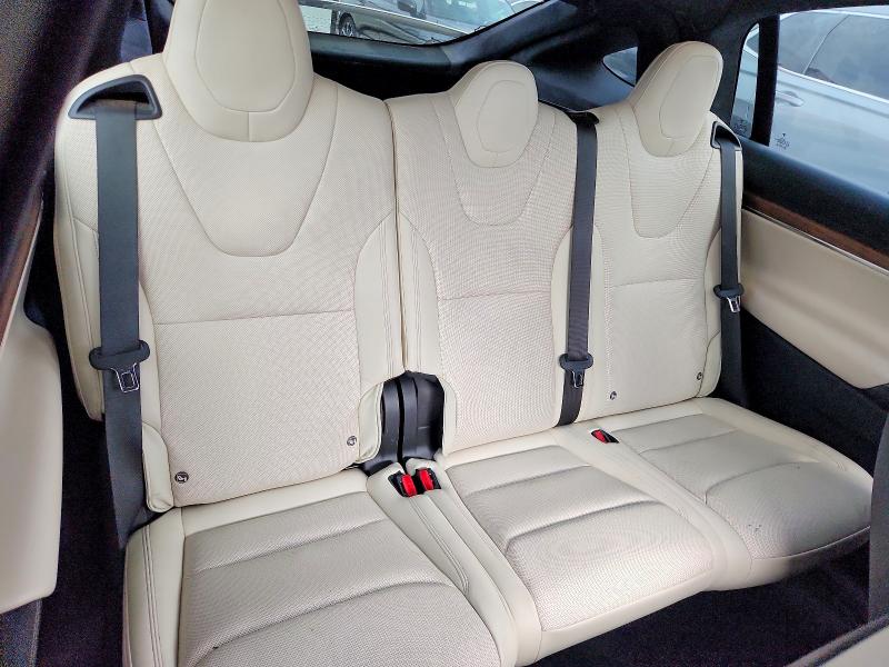 69340456 :رقم المزاد ، 7SAXCDE56SF463608 vin ، 2025 Tesla Model X مزاد بيع