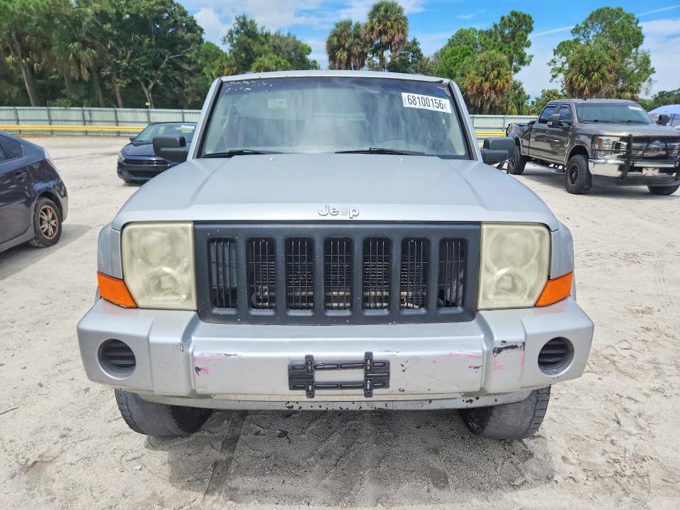 68100156 :رقم المزاد ، 1J8HG48K56C342586 vin ، 2006 Jeep Commander مزاد بيع