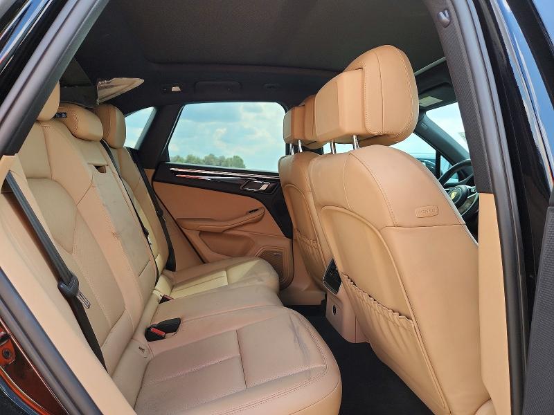 69975996 :رقم المزاد ، WP1AB2A57MLB33071 vin ، 2021 Porsche Macan مزاد بيع