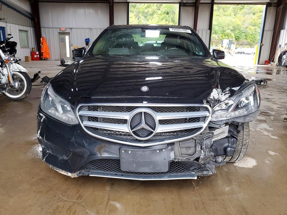 70065166 :رقم المزاد ، WDDHF8JB3EB035505 vin ، 2014 Mercedes-benz E مزاد بيع