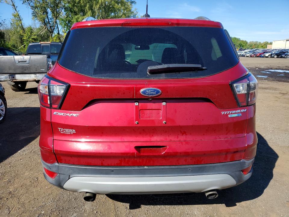 2017 Ford Escape მანქანა იყიდება აუქციონზე, vin: 1FMCU9JD0HUF00831, აუქციონის ნომერი: 67818756
