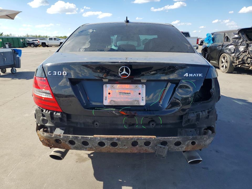 2012 Mercedes-benz C მანქანა იყიდება აუქციონზე, vin: WDDGF8BB6CR193660, აუქციონის ნომერი: 68674866