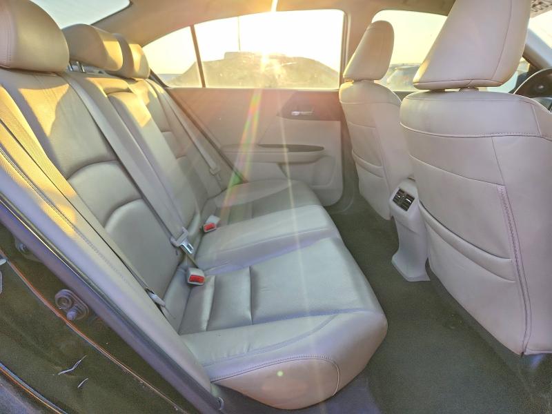69292656 :رقم المزاد ، 1HGCR2F81FA094714 vin ، 2015 Honda Accord مزاد بيع