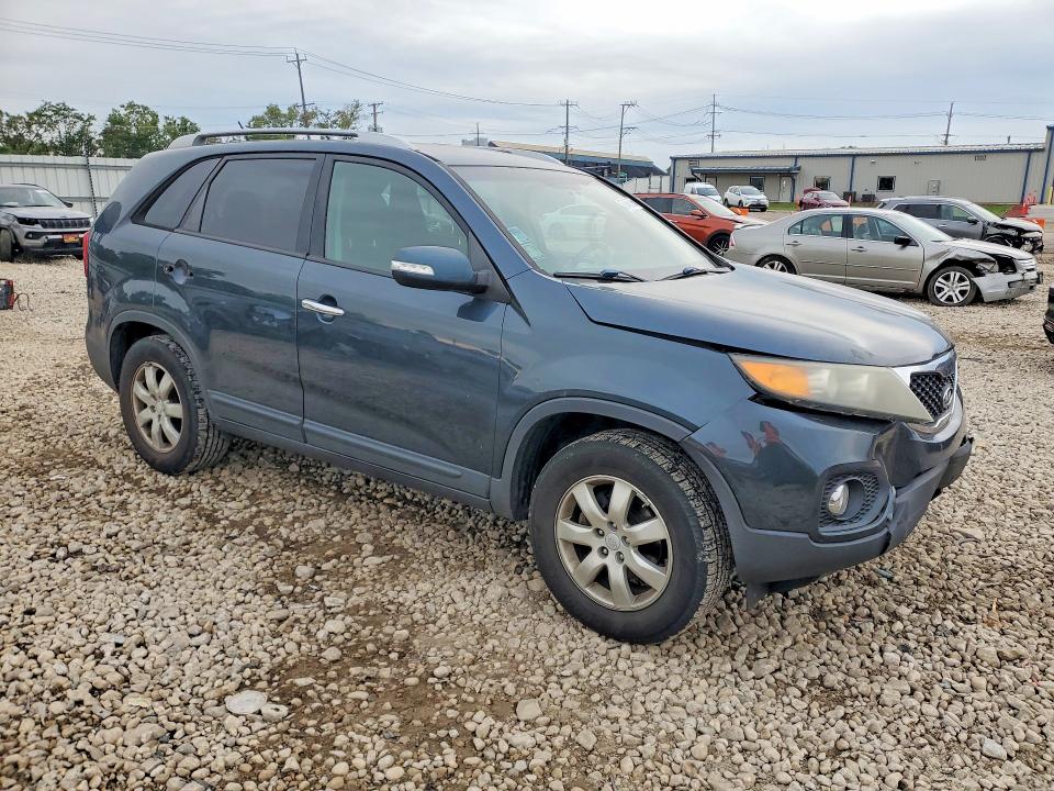2011 Kia Sorento მანქანა იყიდება აუქციონზე, vin: 5XYKT4A17BG109177, აუქციონის ნომერი: 70485386
