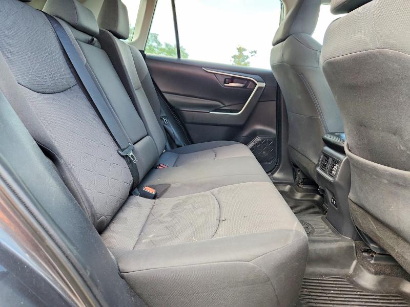 69682926 :رقم المزاد ، 2T3P1RFV8KC026106 vin ، 2019 Toyota Rav4 مزاد بيع