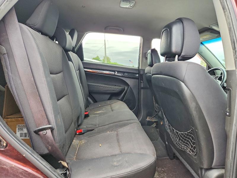 69092826 :رقم المزاد ، 5XYKT4A11BG174607 vin ، 2011 Kia Sorento مزاد بيع