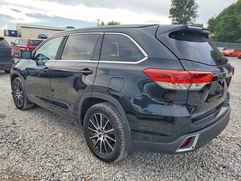 69915356 :رقم المزاد ، 5TDJZRFH9HS375826 vin ، 2017 Toyota Highlander مزاد بيع