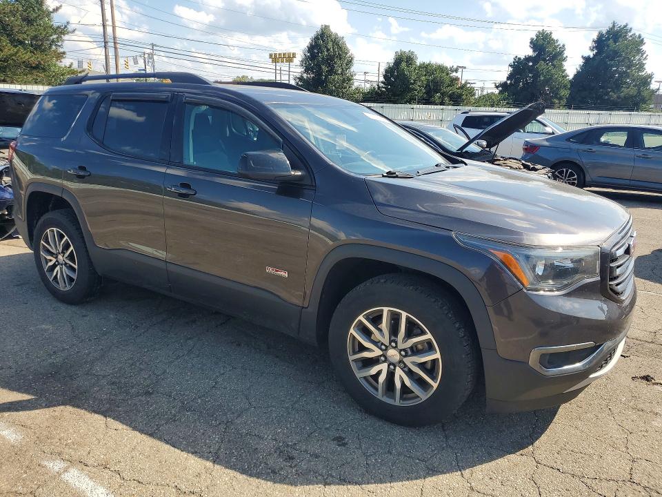 67065876 :رقم المزاد ، 1GKKNTLS6HZ241243 vin ، 2017 Gmc Acadia مزاد بيع