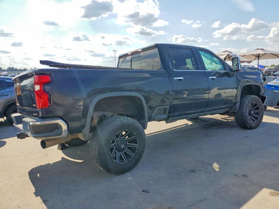 70805056 :رقم المزاد ، 1GC4YPEY6MF291401 vin ، 2021 Chevrolet Silverado مزاد بيع