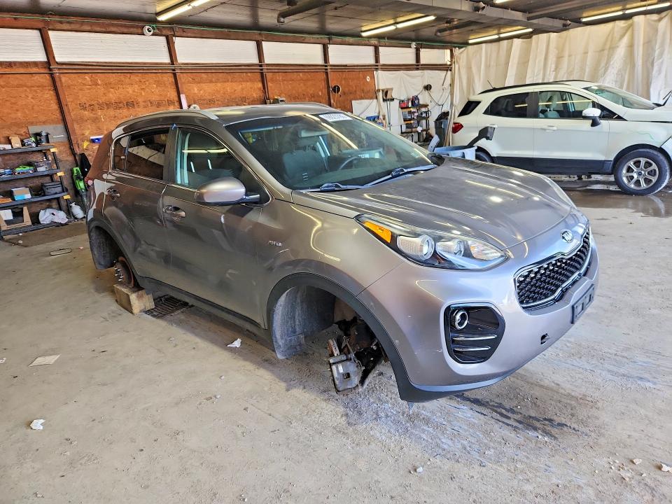 Продажа на аукционе авто 2018 Kia Sportage, vin: KNDPMCAC5J7421203, номер лота: 69023786