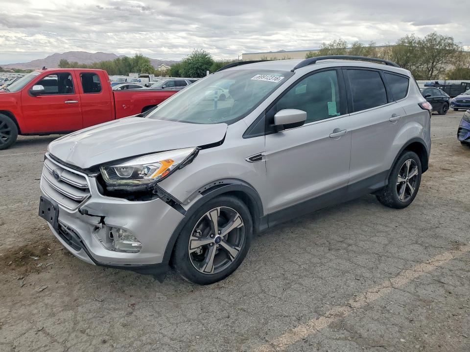 Продажа на аукционе авто 2018 Ford Escape, vin: 1FMCU0HD5JUD37505, номер лота: 69912316