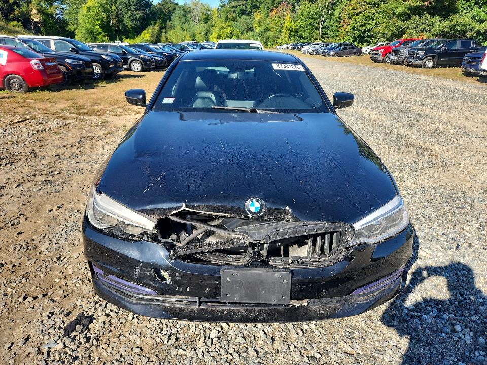 67301276 :رقم المزاد ، WBAJE7C31HG887502 vin ، 2017 Bmw 540 مزاد بيع