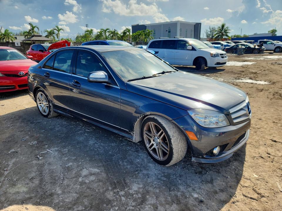 67558506 :رقم المزاد ، WDDGF56X59R068355 vin ، 2009 Mercedes-benz C مزاد بيع