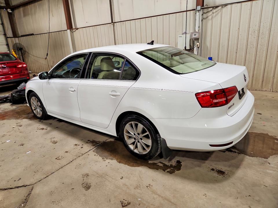 69108646 :رقم المزاد ، 3VWD17AJ4FM259480 vin ، 2015 Volkswagen Jetta مزاد بيع