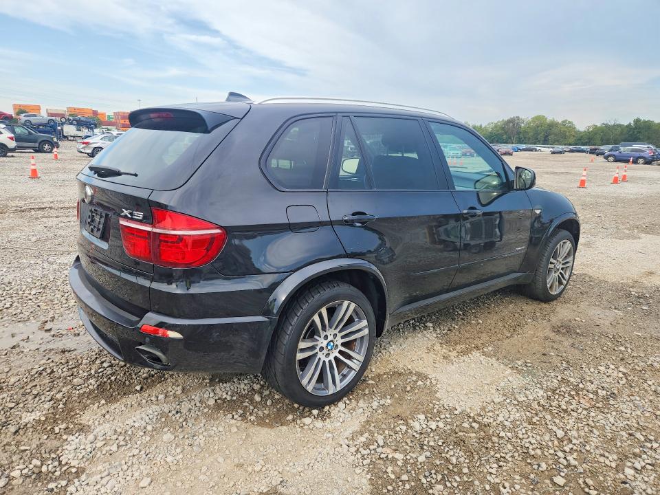 68363536 :رقم المزاد ، 5UXZV4C53BL410251 vin ، 2011 Bmw X5 مزاد بيع