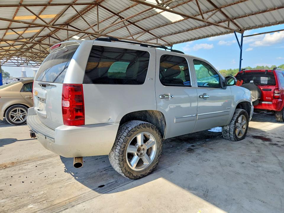 2014 Chevrolet Tahoe მანქანა იყიდება აუქციონზე, vin: 1GNSKCE0XER172415, აუქციონის ნომერი: 69378536
