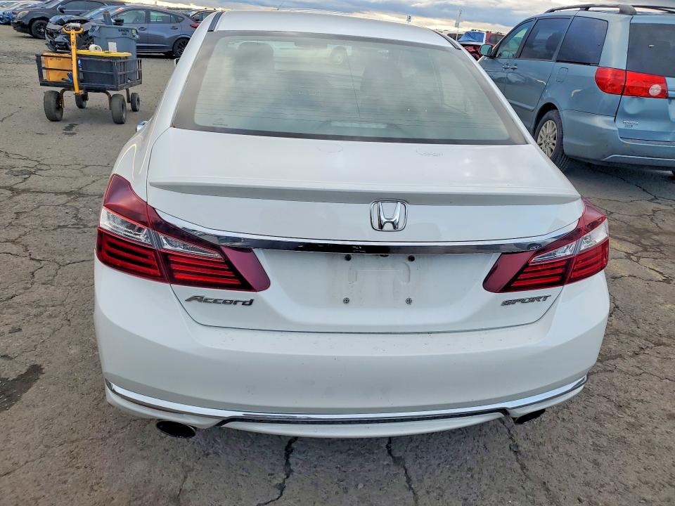 70601446 :رقم المزاد ، 1HGCR2F53HA308157 vin ، 2017 Honda Accord مزاد بيع