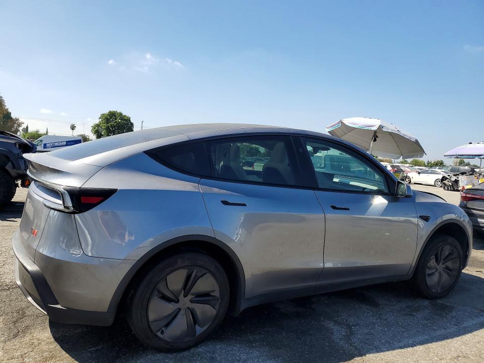 2026 Tesla Model Y მანქანა იყიდება აუქციონზე, vin: 7SAYGDEE9TF336586, აუქციონის ნომერი: 67861766