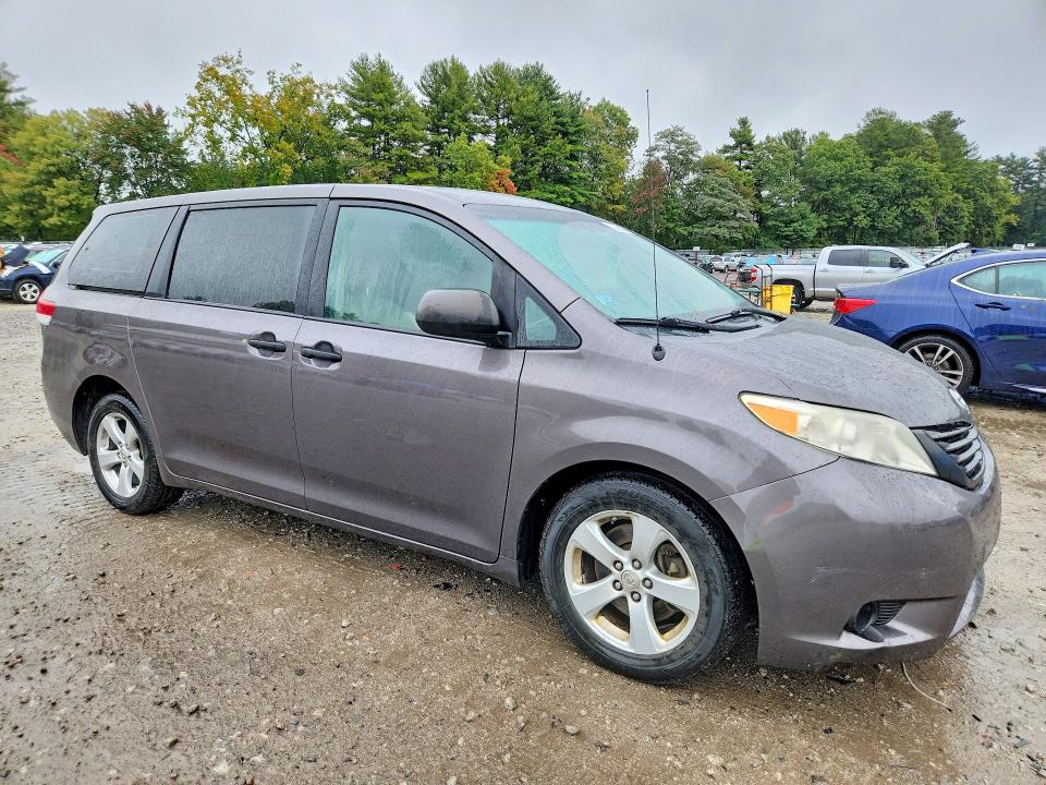 Aukcja sprzedaży 2012 Toyota Sienna, vin: 5TDZK3DC2CS209913, numer aukcji: 70526126