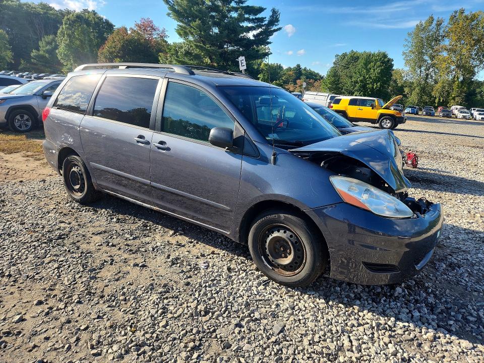 Продаж на аукціоні авто 2010 Toyota Sienna, vin: 5TDKK4CC8AS300660, номер лоту: 69485166