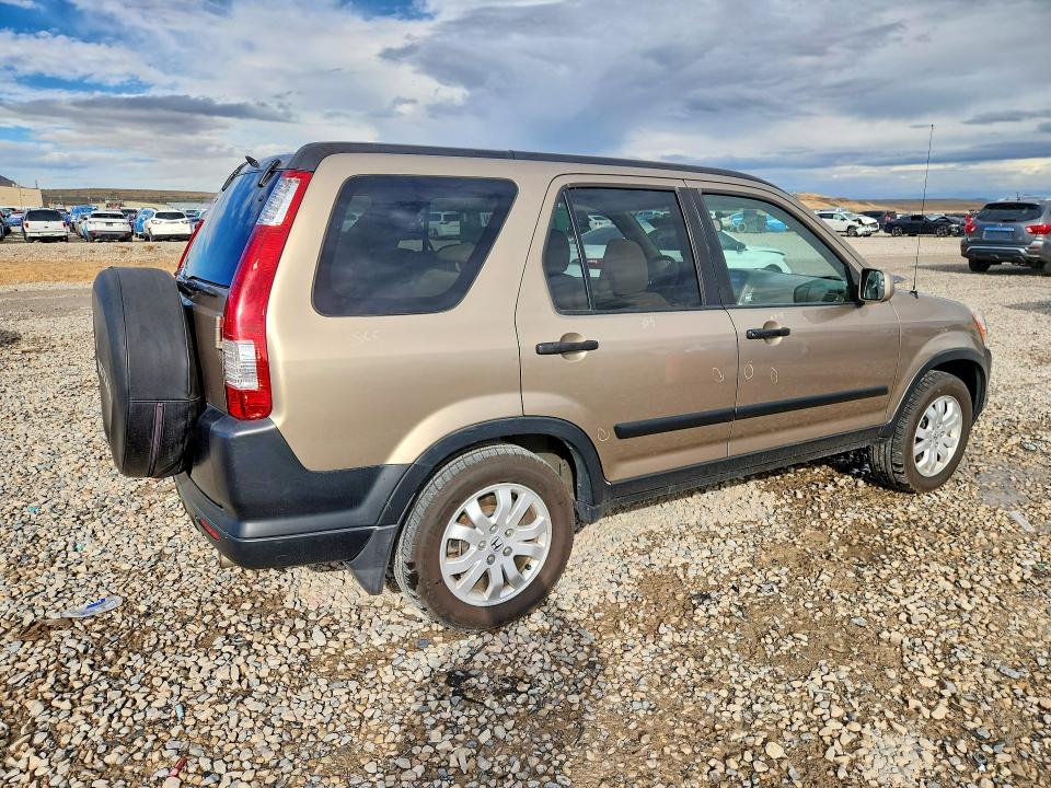 67682356 :رقم المزاد ، JHLRD78895C020643 vin ، 2005 Honda Cr-v مزاد بيع