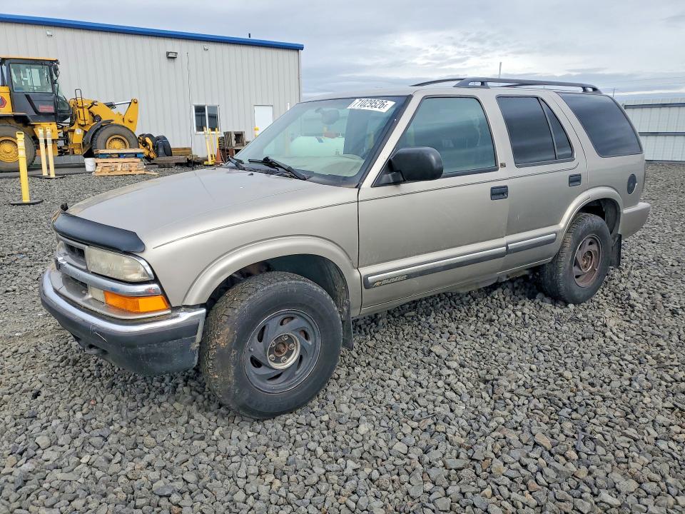 2001 Chevrolet Blazer მანქანა იყიდება აუქციონზე, vin: 1GNDT13W112224616, აუქციონის ნომერი: 71029526