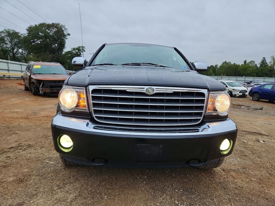 70136596 :رقم المزاد ، 1A8HW58238F140386 vin ، 2008 Chrysler Aspen مزاد بيع