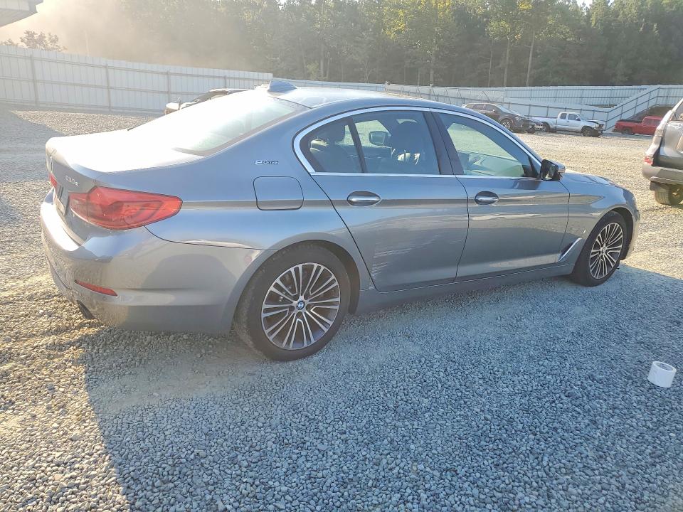 68005126 :رقم المزاد ، WBAJA9C51JB252209 vin ، 2018 Bmw 530e مزاد بيع