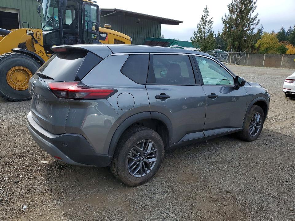 70424456 :رقم المزاد ، 5N1BT3AB4PC947208 vin ، 2023 Nissan Rogue مزاد بيع
