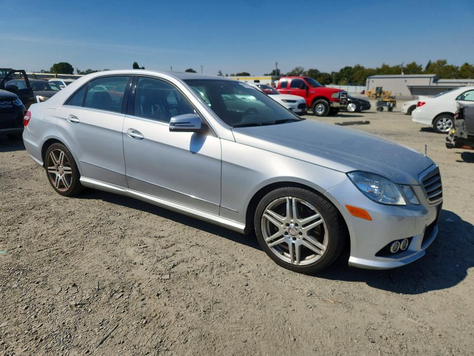 68822586 :رقم المزاد ، WDDHF5GB6AA053759 vin ، 2010 Mercedes-benz E مزاد بيع