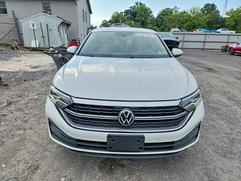 67371686 :رقم المزاد ، 3VWEM7BU3PM008715 vin ، 2023 Volkswagen Jetta مزاد بيع