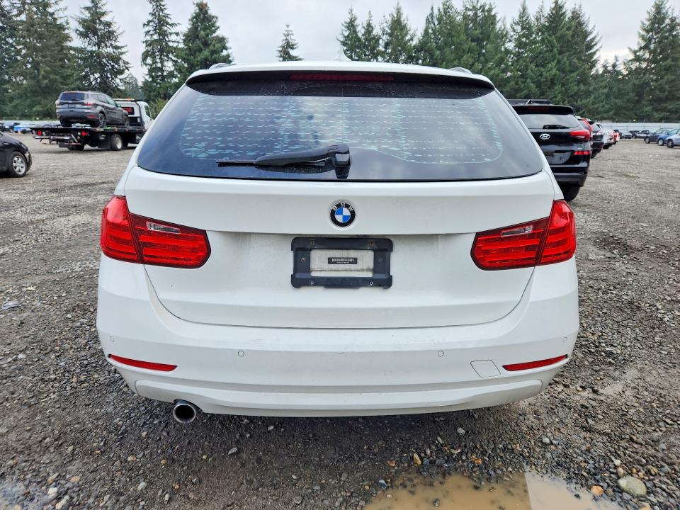 68858676 :رقم المزاد ، WBA3K5C51FK301429 vin ، 2015 Bmw 328 مزاد بيع