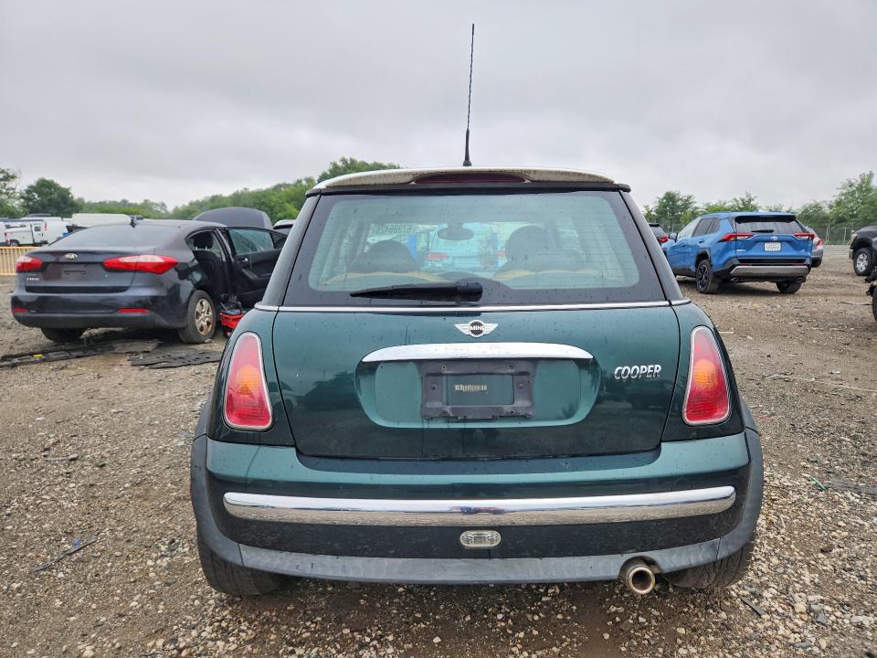 67395426 :رقم المزاد ، WMWRC33413TE18214 vin ، 2003 Mini Cooper مزاد بيع