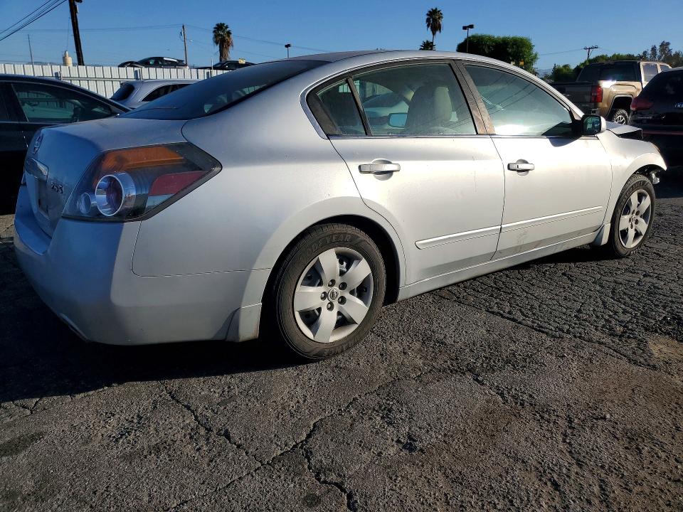 2007 Nissan Altima მანქანა იყიდება აუქციონზე, vin: 1N4AL21E77N404322, აუქციონის ნომერი: 70459086