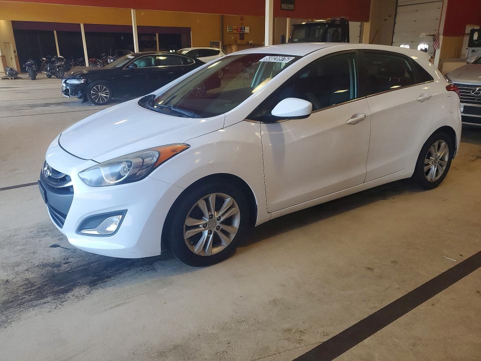 2014 Hyundai Elantra Gt მანქანა იყიდება აუქციონზე, vin: KMHD35LH5EU171961, აუქციონის ნომერი: 68020976