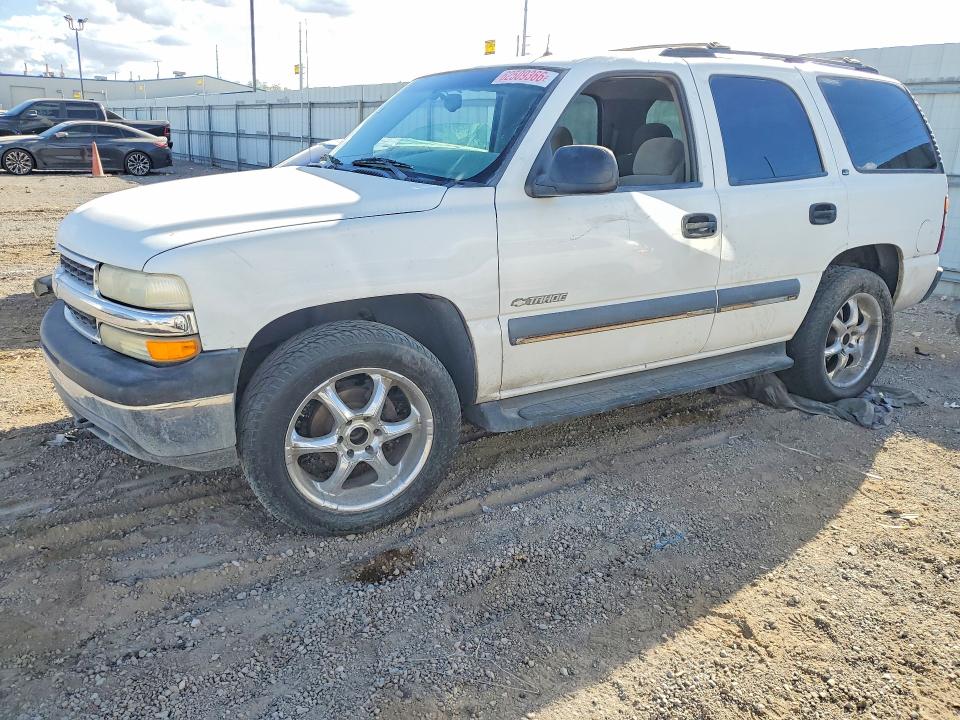 62509366 :رقم المزاد ، 1GNEC13Z22R216130 vin ، 2002 Chevrolet Tahoe مزاد بيع