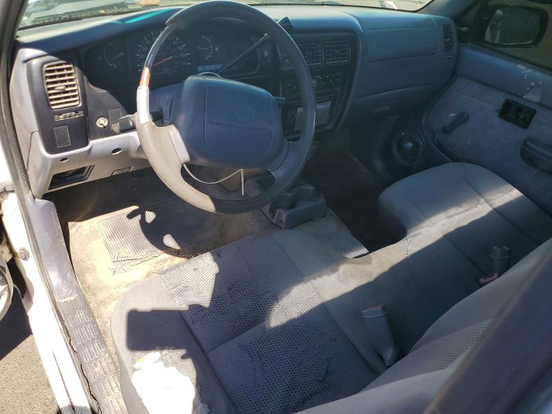 2000 Toyota Tacoma მანქანა იყიდება აუქციონზე, vin: 5TENL42N9YZ713357, აუქციონის ნომერი: 70682476